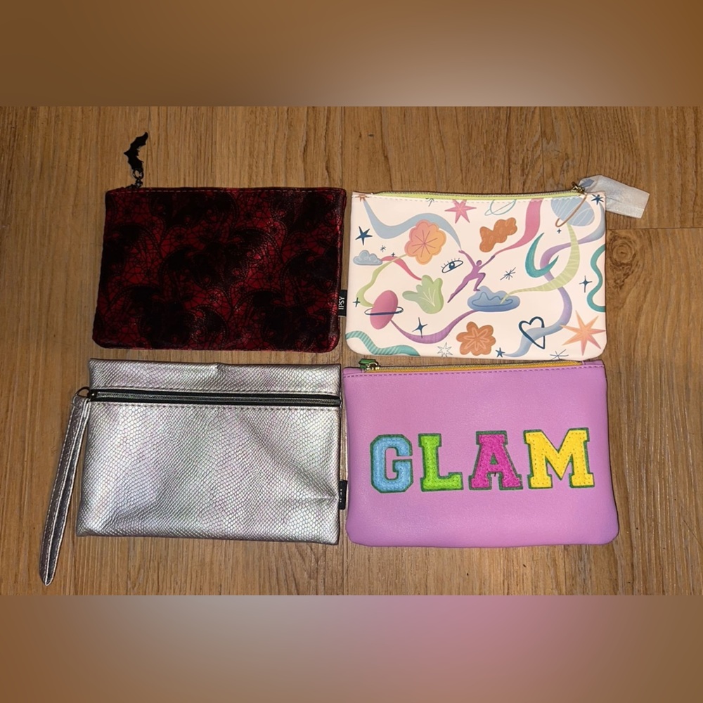 Ipsy makeup bags 4ct